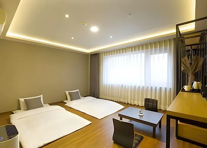 ホテル Foret Premier Haeundae 3*