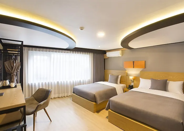 ホテル Foret Premier Haeundae 3*